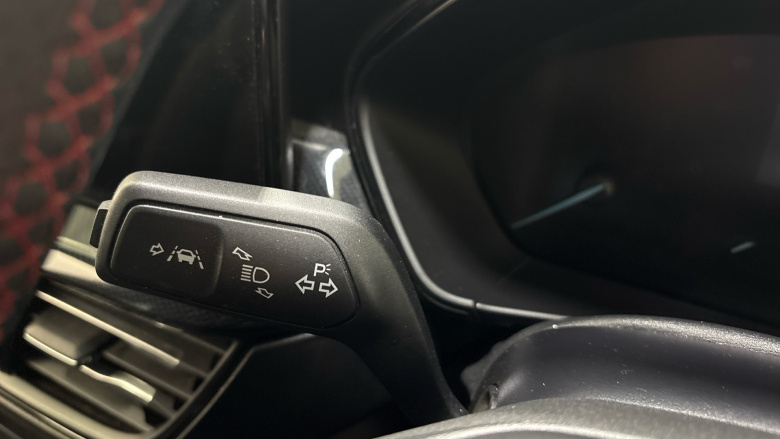 Ford Focus 1.0 EcoBoost Hybrid mHEV 155 ST-Line Edition 5dr Petrol Hatchback